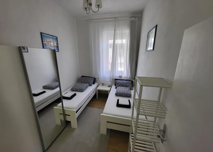 Luseven - Vacation Near To And Διαμέρισμα Πούλα