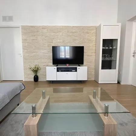 Apartment Luseven - Vacation Near To And Pula