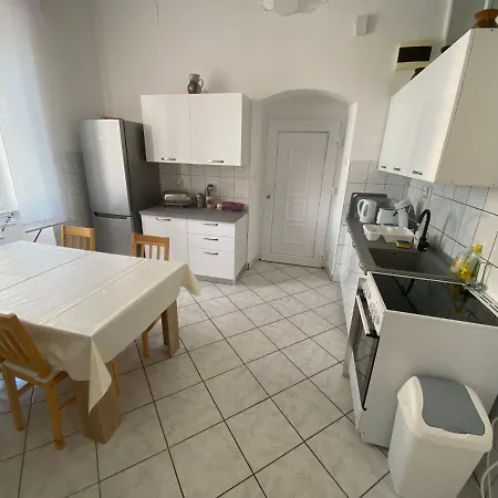 Apartment Luseven - Vacation Near To And Pula