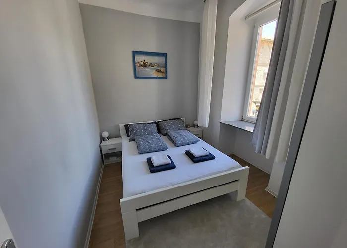 Appartement Luseven - Vacation Near To And Pula